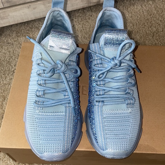 Steve Madden Sneakers Light Purple - Picture 2 of 4